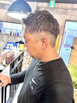 ルーナヘアー(LUNA hair) ダブルカラー 6mmフェード 短髪 ベリショ メンズカット ブリーチ