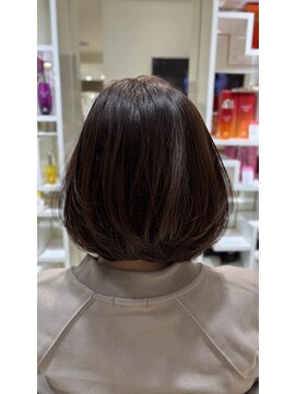 クラメール 黒崎コムシティ店(Kraemer) 40代からの上品丸みボブ｜乾かすだけでまとまる美シルエット