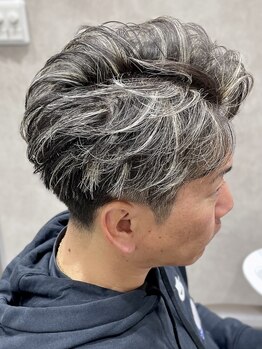 マキシム ナカイ(MAXIM NAKAI)の写真/一度入れたら伸びても馴染むお洒落ハイライト!!メッシュキャップを使うことで頭皮にも優しい♪