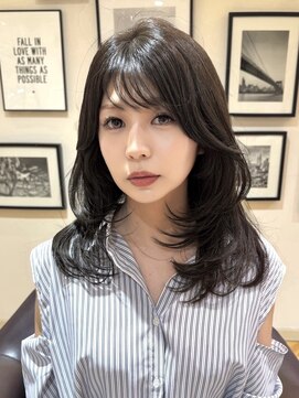 ビーハイブアヴェダ PARCO2店(BEHIVE AVEDA) 大人ミディアムレイヤー×シースルーバング