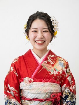 美容室サラサ 山鼻店 振袖着付け