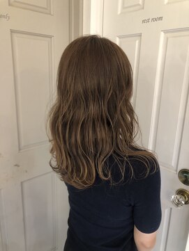 ロンドアベニール 北千住(Lond avenir) 韓国風巻きゆるふわロング☆シアーベージュ　西田大樹