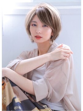 リーフ 王寺店(LEAF≠) 大人かわいい20代30代40代フレンチボブ　ホワイトグレージュ