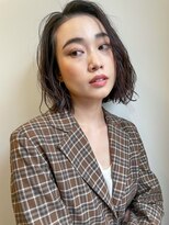 イオエ(ioe)&nbsp;イメチェン/外ハネボブ/ワイドバング/ブルーブラック/美髪