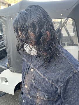 ビハツヤ(BIHATSU-YA) ツイストスパイラルパーマ