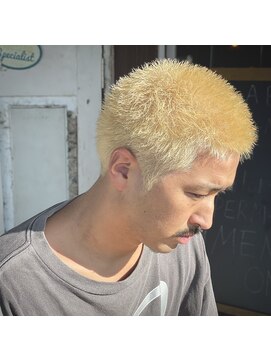 エルエー 大津店(L.A) スタイリスト【上岡】ハイトーンボウズ