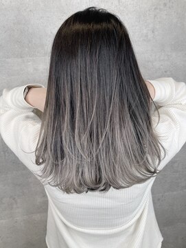 バックス(BUCKS) グレーグラデーション