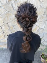 ヘアメイク ヴァロ(Hair Make VaLo)&nbsp;編みおろしアレンジ