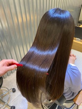  ジーナ 大阪茨木(Zina) 髪質改善＊しなやかフェミニンロング＊美髪【Zina大阪茨木】