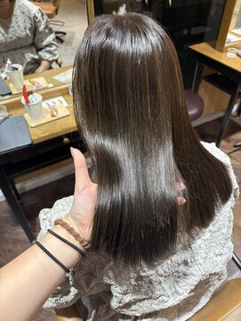 アヴァンスアンス 広島袋町店(AVANCE.ens) 髪質改善ストレートとオリーブカラー