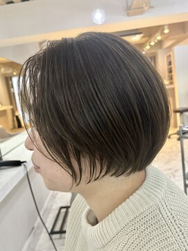 可愛いだけじゃない束感ショートボブ