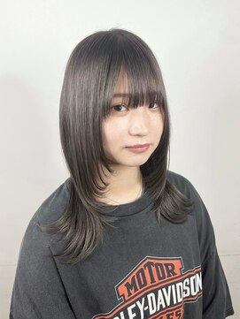 アイドットプラスフェリシア 表参道(i.+FERiCIA.) ミディアムウルフ/レイヤーウルフカット/顔まわりレイヤーカット