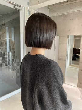 アイデンアンドティティ(IDEN AND TITY) ｛kando hair｝グレージュ/暗髪/ボブ/切りっぱなし