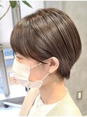横浜西口オージュア入社式大人丸みショートボブ透明感カラー