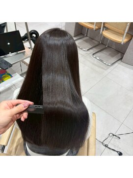 フィッツ(Fits) 【いつだって髪の毛はツヤツヤでいたい】