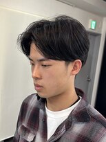 ファーストステップ 表参道(FIRST STEP)&nbsp;ナチュラルセンターパートマッシュ刈り上げツーブロック前髪長め