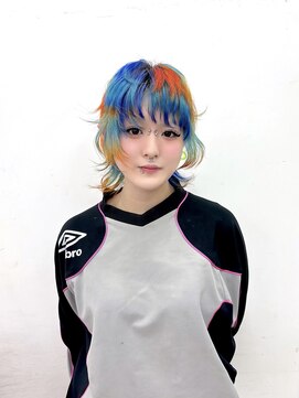 クク 渋谷(QUQU) デザインカラー　ウルフ　派手　レイヤー