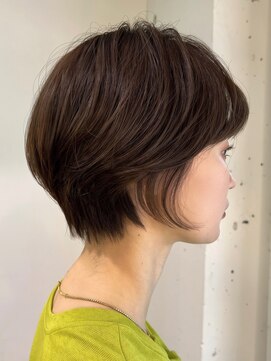メゾンドムニ 恵比寿(Maison de MUNi) 大人女子マッシュショート耳掛けショート恵比寿
