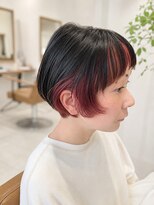 アピッシュココ(apish coco)&nbsp;耳かけマッシュショート×レッドインナーカラー