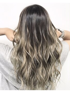 ヴィフ 大船(VIF) デザインカラー/こなれハイトーン/プレミアムカラー大船//大船駅