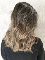 オリ(‘Oli)&nbsp;バレイヤージュ＿プラチナベージュ