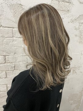 プライズ アイリス 池袋東口店(prize Iris) コントラストハイライト/20代30代/16940円