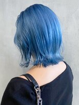 アイティー バイ アルバム 浦和店(IT by ALBUM)&nbsp;アイスブルー_アースカラーくびれヘアツートンカラー_ba378301