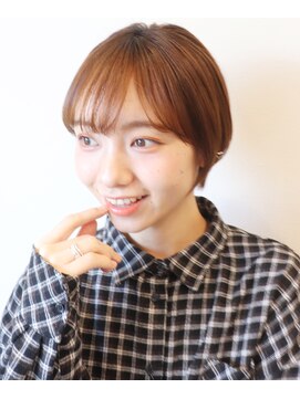 アイ(I.) 【 Ｉ. 】30代からのナチュラル前下がりショートボブ　川口