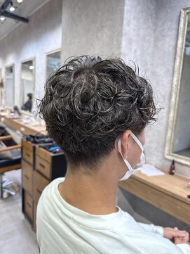 コンフィー(comfy) 〆メンズパーマ