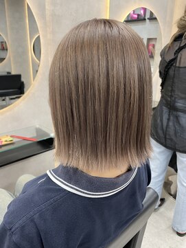 ルノン シェリー(LUNON cheliy) シルバーグレージュ/ブリーチカラー/ダブルカラー