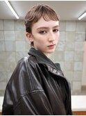 くすみベージュ まろやかカラー ピクシーショート くせ毛