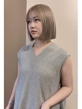 ミルクティーベージュ