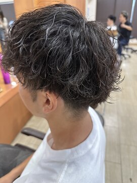 フェリア サウスガーデン(felia southgarden) 20代30代◎波巻きパーマ×センターパート韓国風