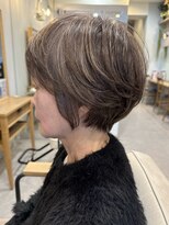 グラッシー センター北店(GLASSI)&nbsp;【白髪ぼかしハイライト】似合わせカット★アッシュグレージュ