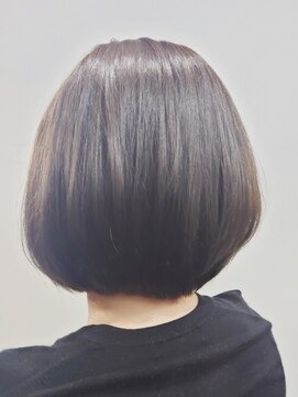 アフレッシュヘアー(afresh hair) グレー系カラーボブ