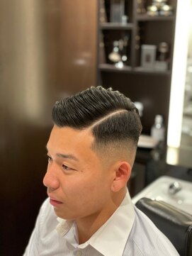 グリーディーフォックス 代々木(Greedy FOX) かき上げヘア/サイドパート/韓国マッシュ/フェードカット/代々木