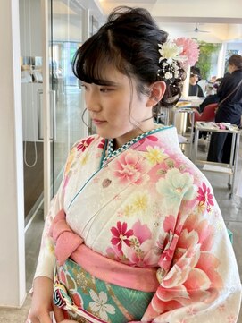 ザビー(THE B) 本八幡×着付×ヘアセット×メイク×成人式