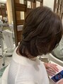 コーティー エイジレス ビューティー KOTEE Ageless Beauty レイヤースタイルにパーマをかけ、エレガントなスタイルです