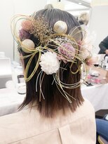 ネオリーブアイム 横浜西口店(Neolive aim)&nbsp;卒業式＊切りっぱなしボブ水引アレンジ【横浜】w