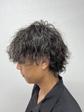 リベロ(Libero) 波巻きパーマ／ウルフ