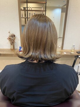 ユニコ(unico) 切りっぱなしボブ/外ハネボブ