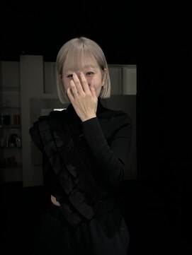 ヘアーナナシ(HAIR 774) ホワイトブロンドbob