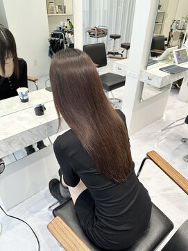 エレリー 栄店(EleRe) EleRe 栄/名古屋/髪質改善/縮毛矯正/カラー/レイヤーカット