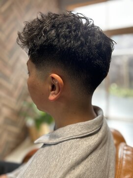 チート(cheat) フェードパーマスタイル