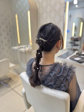 フレア(FLAiR) 大人気♪お呼ばれヘア編みおろしスタイル