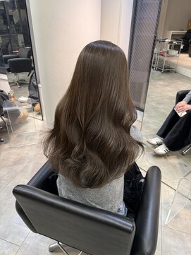 ルル(Lulu) 梅田茶屋町　オリーブグレージュ