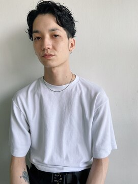 アンティ(ANTI) カジュアルモードアップバングパーマ