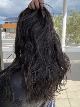 ルー(loup) 外国人風カラー/ハイライト/グレージュ/髪質改善/ブリーチ/天神