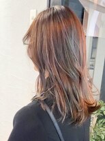 ノラ ウメダ(NORA UMEDA)&nbsp;【NORA UMEDA 高木】２０代３０代◎大人可愛いハイライトカラー