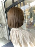 透け感ベージュボブ